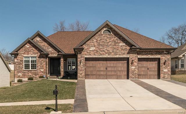 Property Photo:  448 Pearl Ridge Court   63303 