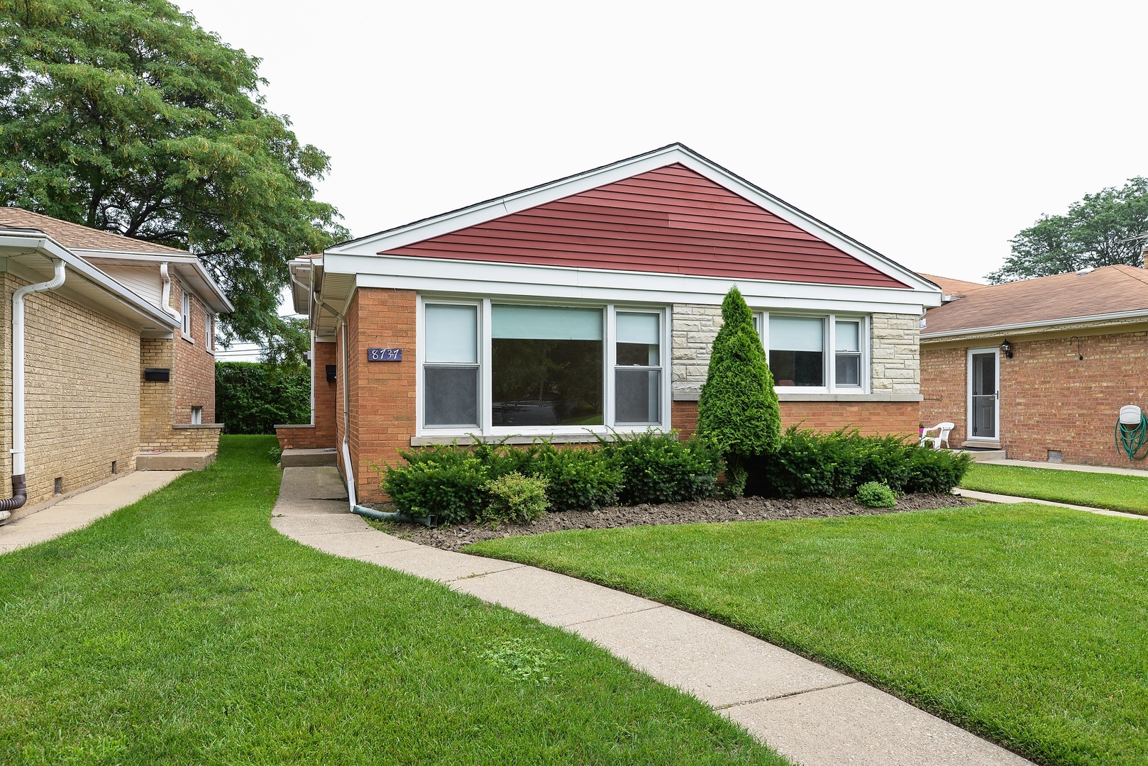 Property Photo: 8737 Keystone Avenue IL 60076