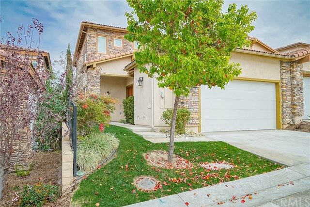 Property Photo:  573 Via Pueblo  CA 92507 