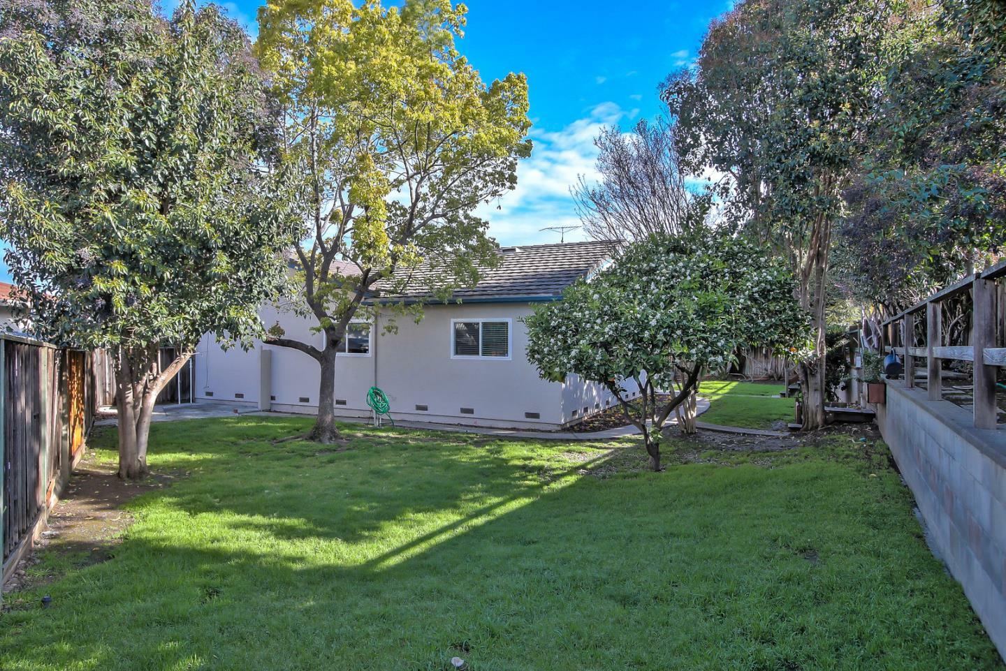 Property Photo: 1040 Summerwood Court CA 95132