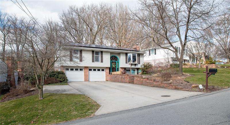 Property Photo: 222 Wyngate Rd PA 15108