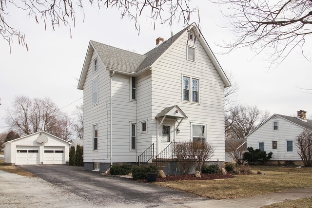 Property Photo:  521 Catalpa Street  IL 60401 