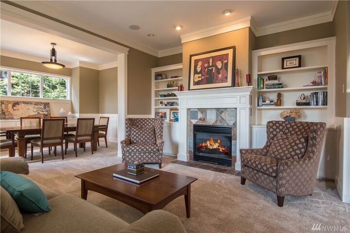Property Photo:  3907  259th Way NE  WA 98053 