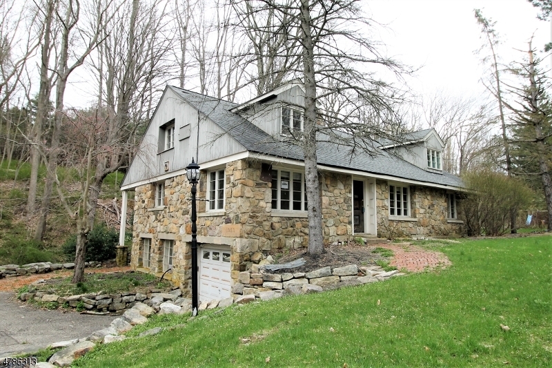 Property Photo:  304 Schooleys Mountain  NJ 07853 