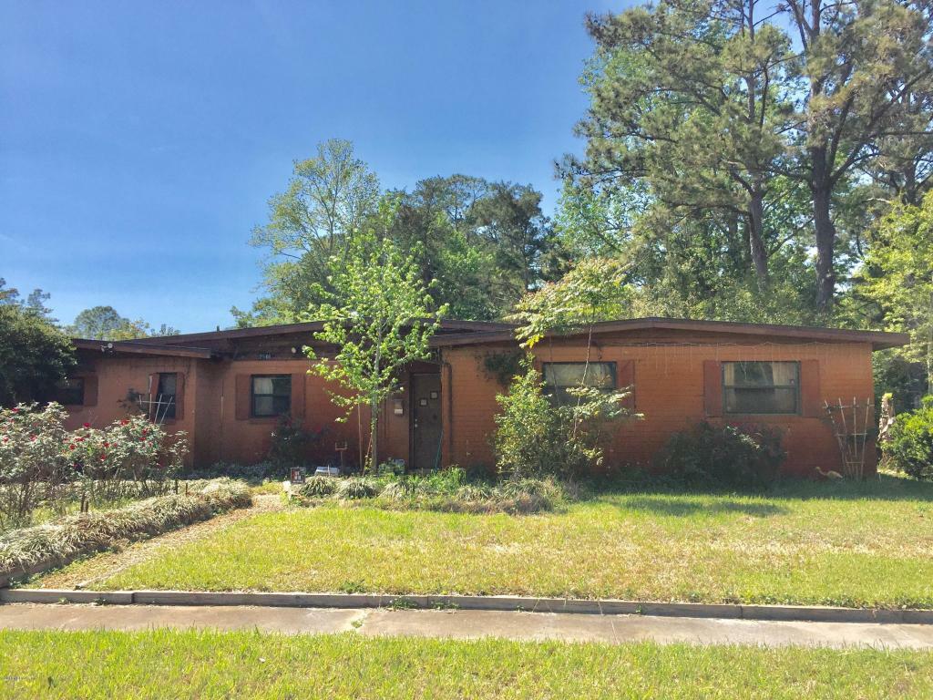 Property Photo:  2846 Sam Road  FL 32216 