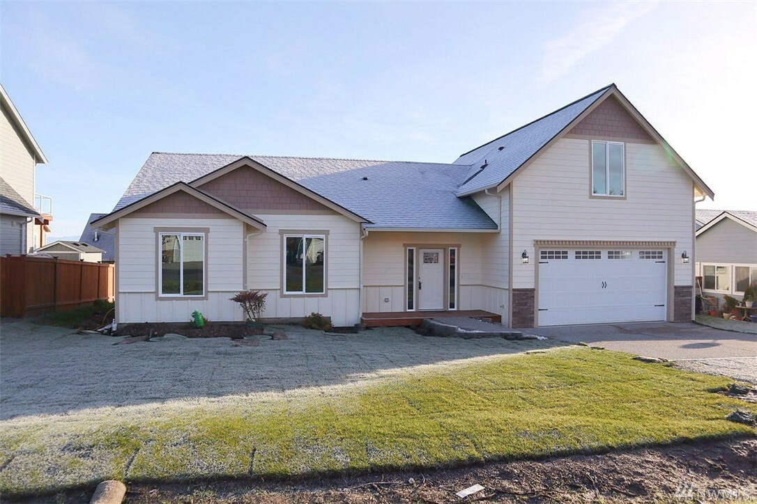 Property Photo:  1151 Central Dr  WA 98282 