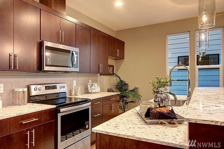 Property Photo: 1828 178th St SW 28 WA 98037
