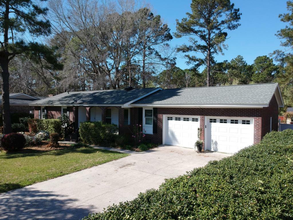 Property Photo:  208 Three Iron Drive  SC 29483 