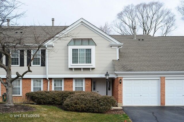 Property Photo:  776 Margate Lane D  IL 60070 