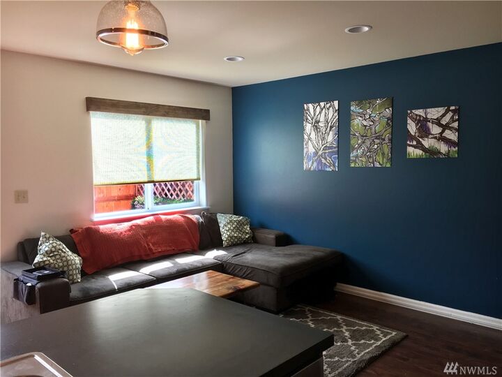 Property Photo:  563 NE Kettle St C2  WA 98277 