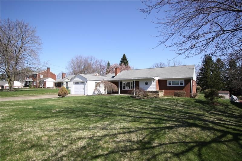Property Photo:  117 S Patton Dr  PA 15108 
