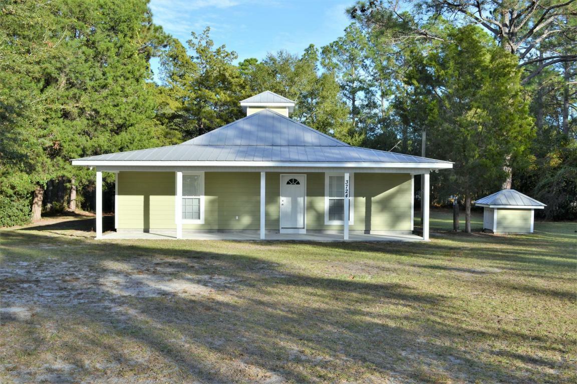 Property Photo: 3724 Pipeline Road FL 32404