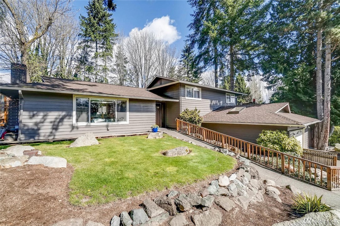 Property Photo: 9802 NE 139 St WA 98034