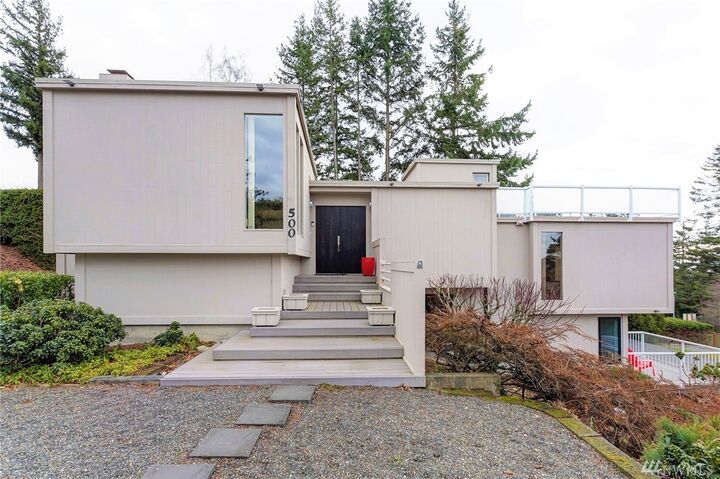 Property Photo:  500 Briar Rd  WA 98225 