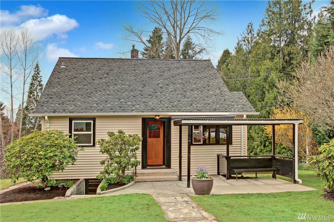 Property Photo:  7311 71st Ave NE  WA 98270 