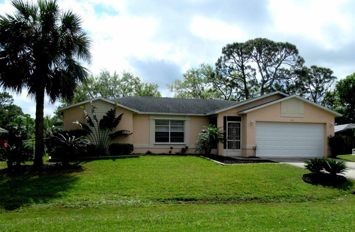 Property Photo:  674 Alford Street SE  FL 32909 