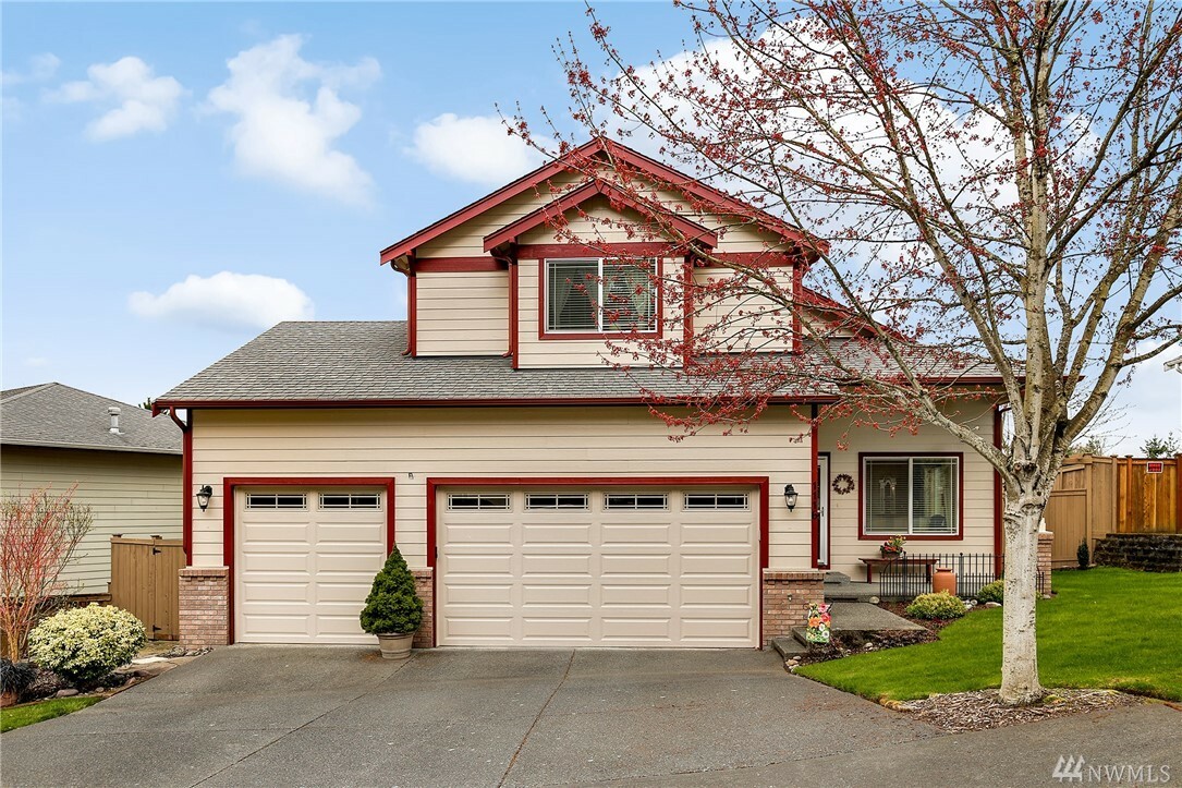 Property Photo:  1116 R St NW  WA 98001 