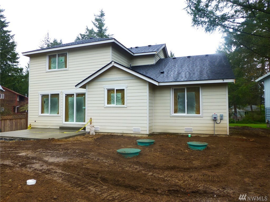 Property Photo: 4446 Meadow Place SE WA 98367