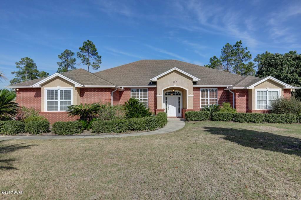 Property Photo:  107 White Oaks Boulevard  FL 32409 