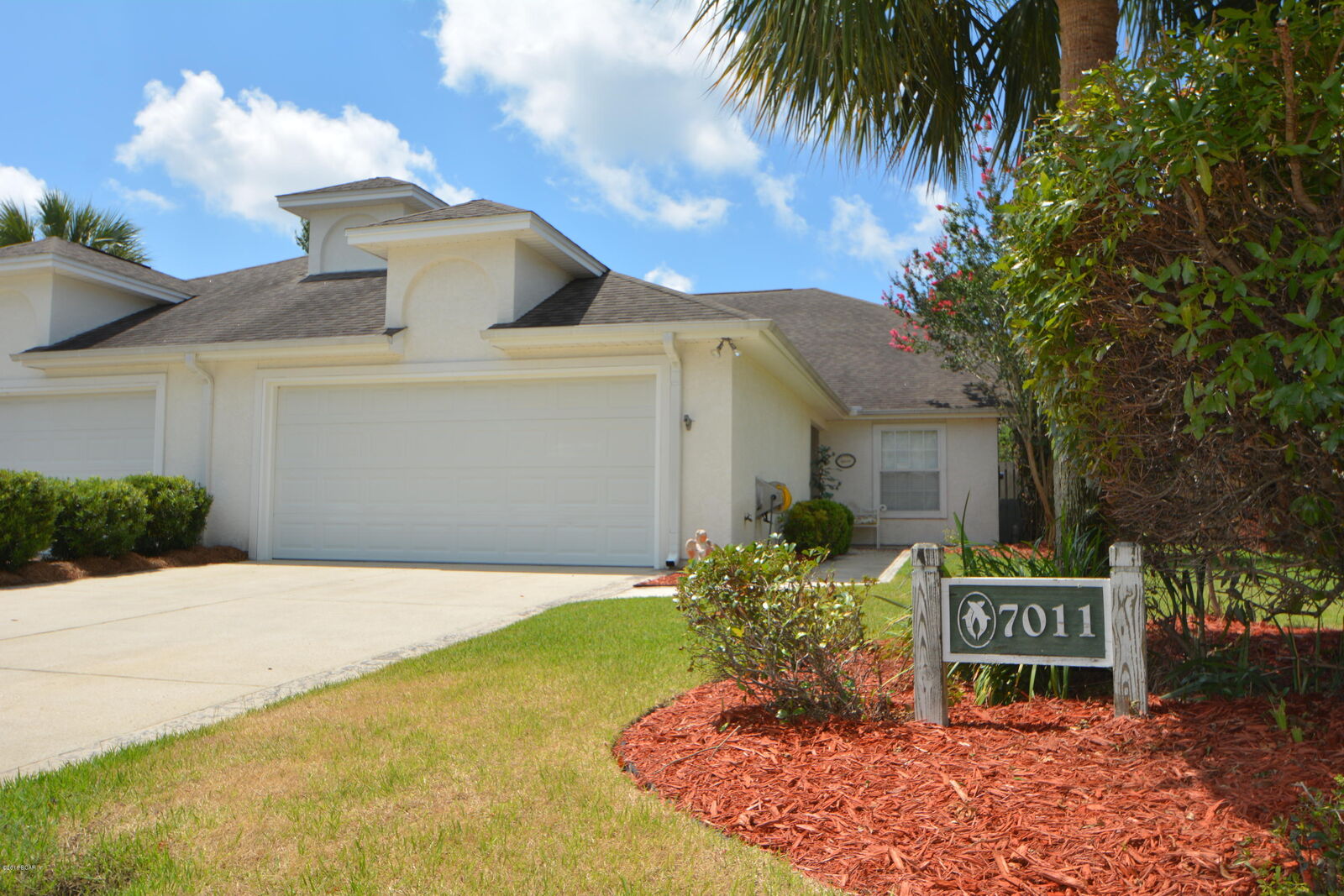 Property Photo: 7011 Starfish Court FL 32407
