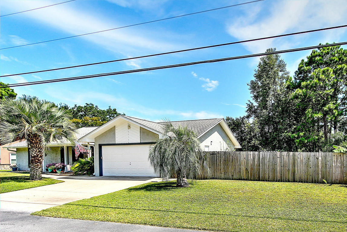 Property Photo: 208 Scooter Drive FL 32408