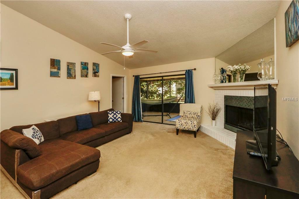 Property Photo: 3985 102nd Place N FL 33762