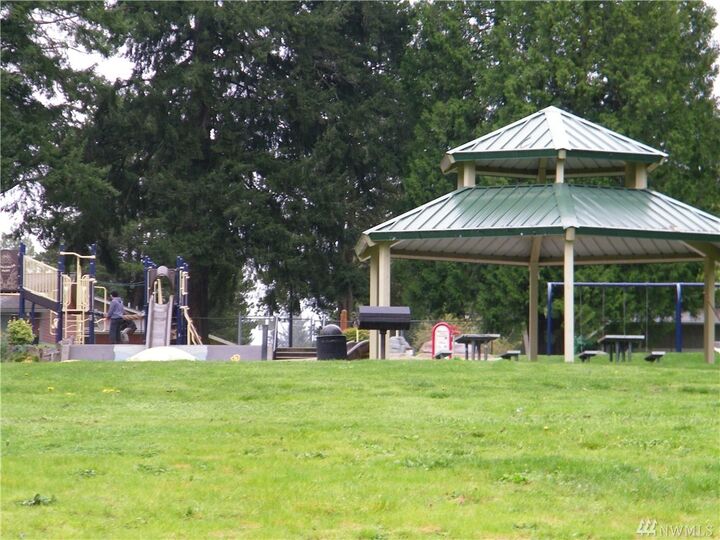 Property Photo: 23428 100th Ave SE D 101 WA 98031