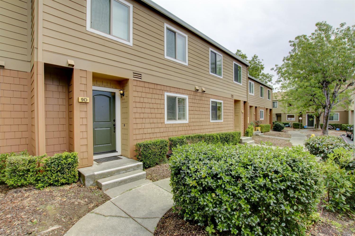 Property Photo:  9 Oak Crest Court D  CA 94947 