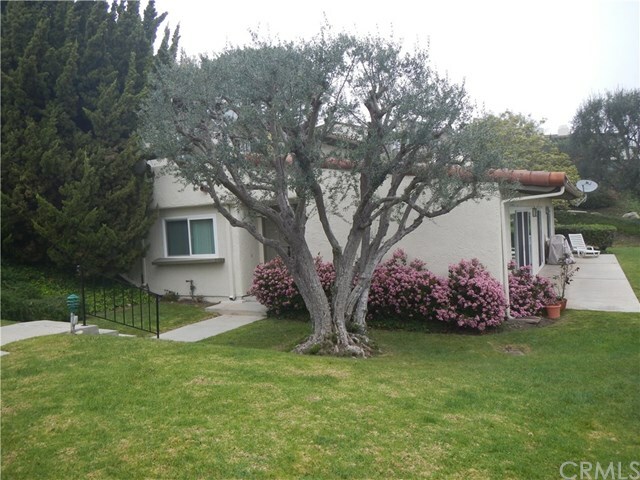 Property Photo:  5 Cypress Way  CA 90274 