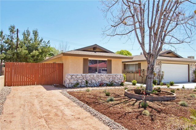 Property Photo:  26044 Yale Street  CA 92544 