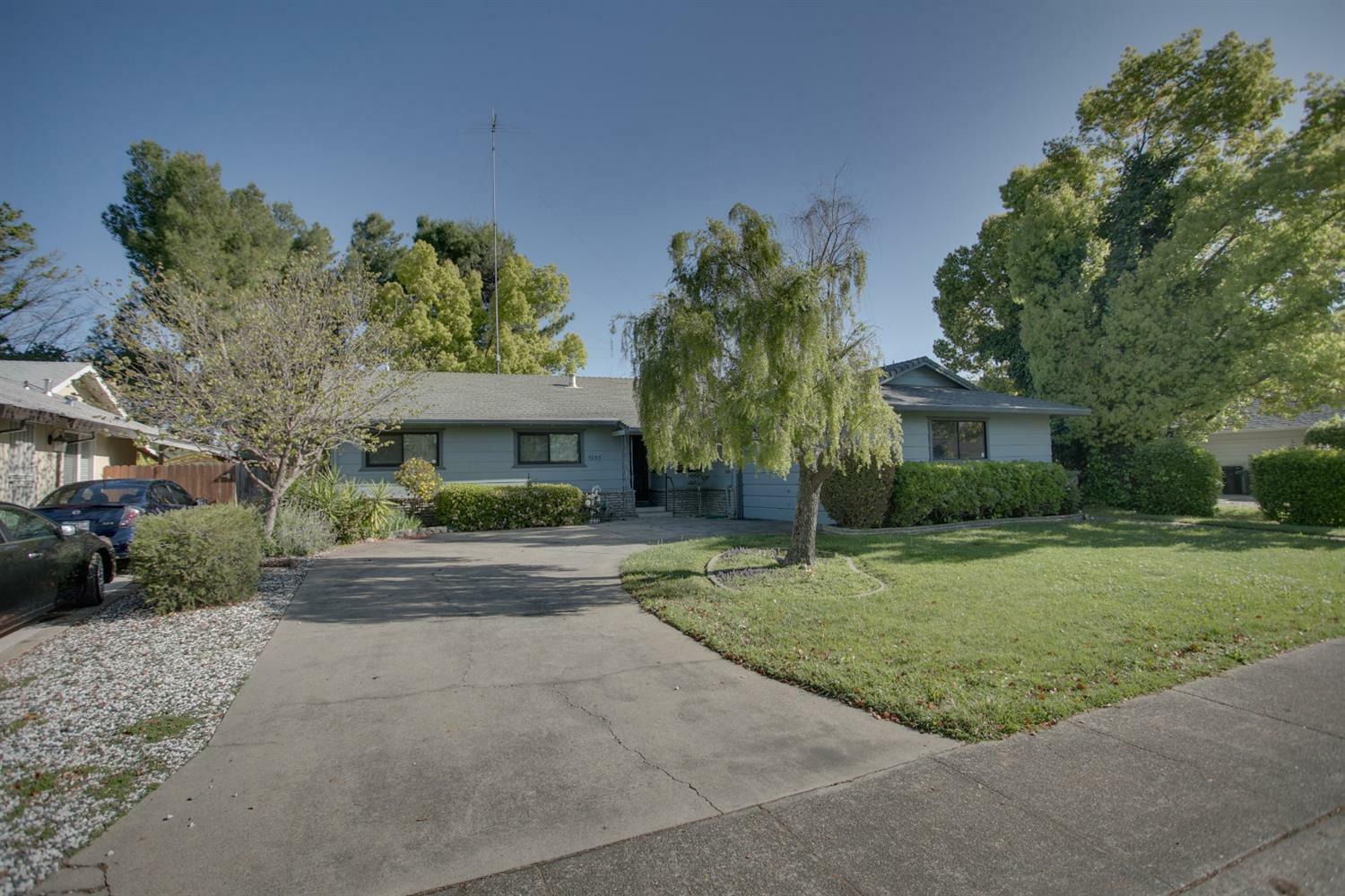 Property Photo:  7055 Wilshire Circle  CA 95822 