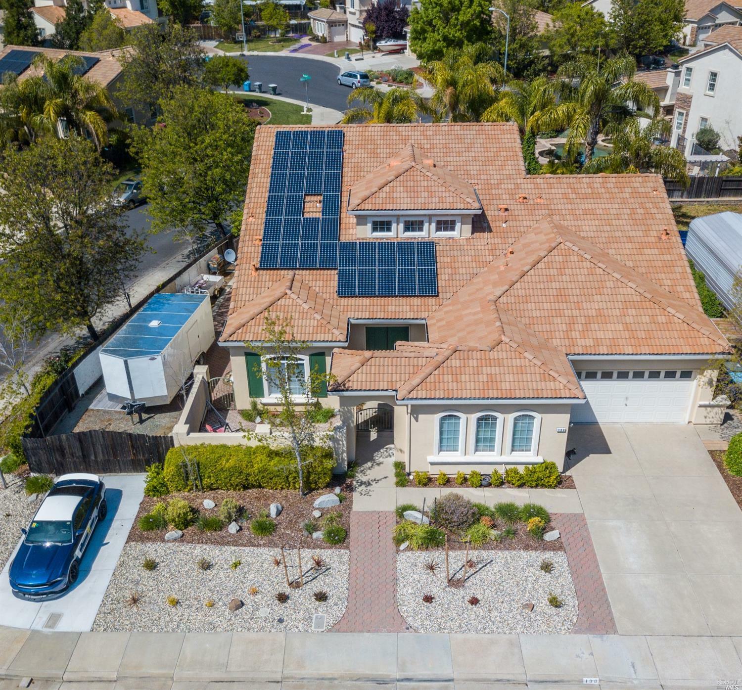 Property Photo: 130 Feather River Circle CA 95688