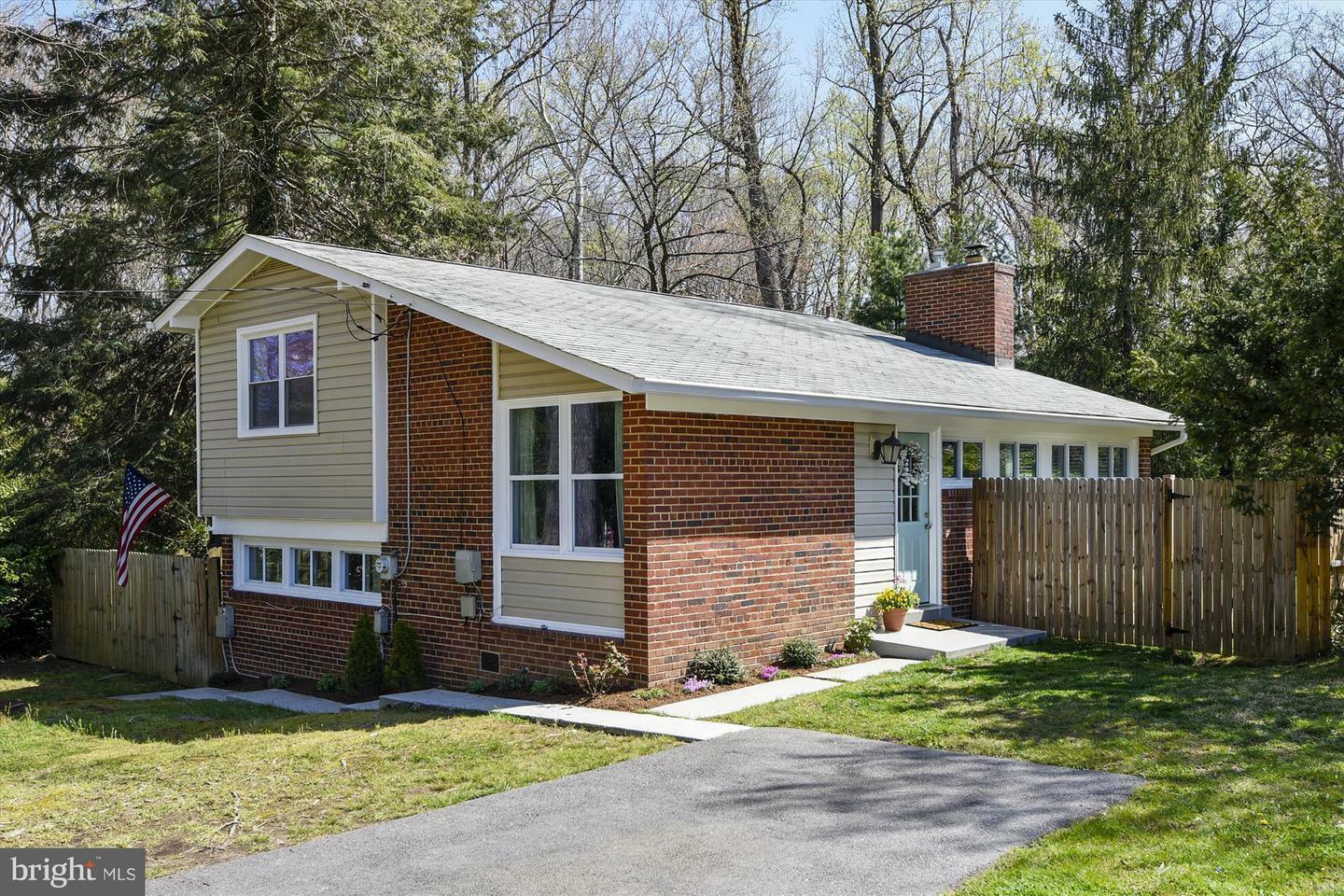 Property Photo:  204 1st Street  MD 21401 