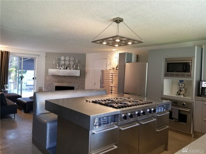 Property Photo:  23321 SE 265th St  WA 98038 