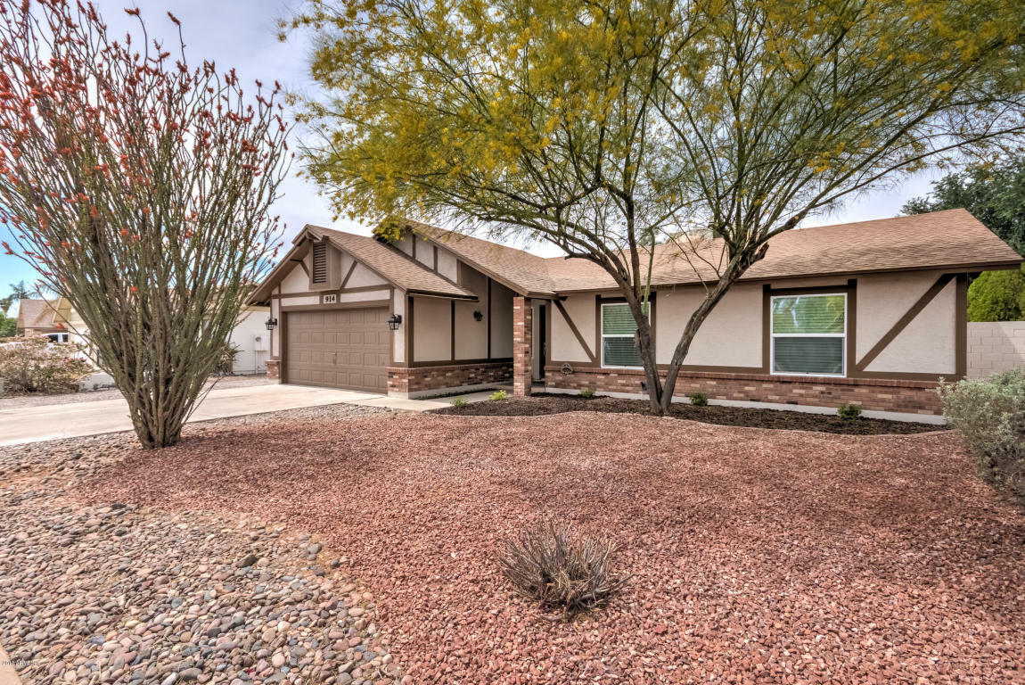 Property Photo:  914 S Gilmore --  AZ 85206 