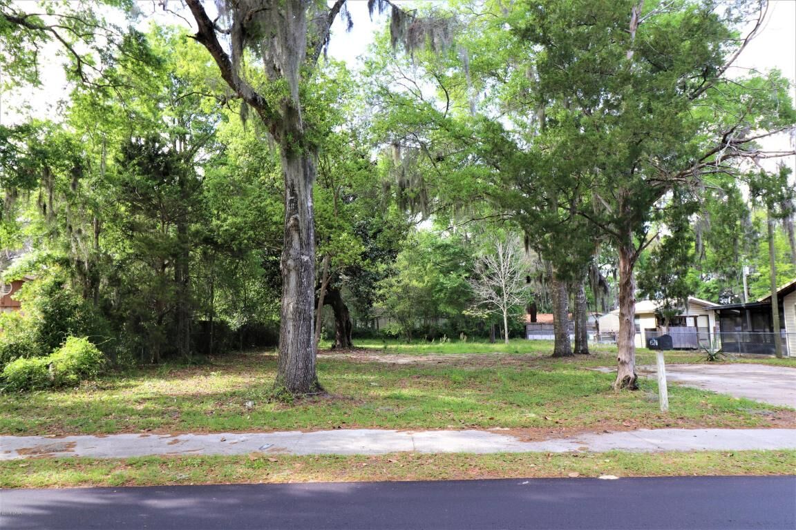 Property Photo: 4573 Cedar Street FL 32404