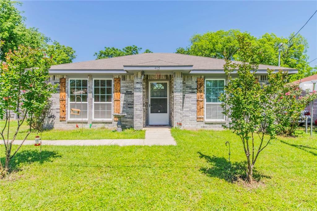 Property Photo:  405 E Hickman Street  TX 75141 