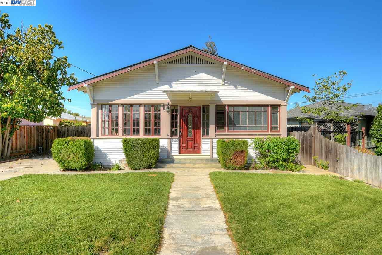 Property Photo:  843 S Livermore Ave  CA 94550-4761 