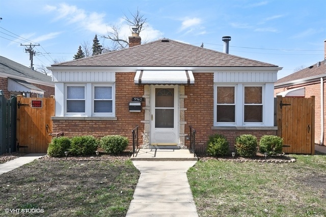 Property Photo:  5562 Leonard Avenue  IL 60630 