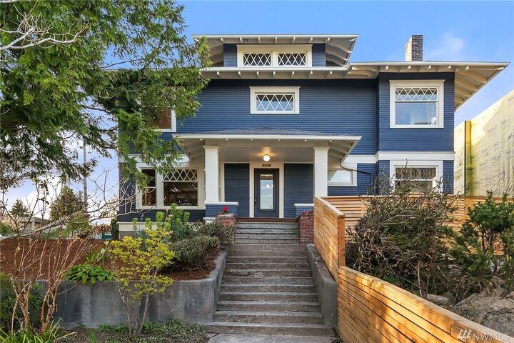 5202 S Holly St  Seattle WA 98118 photo