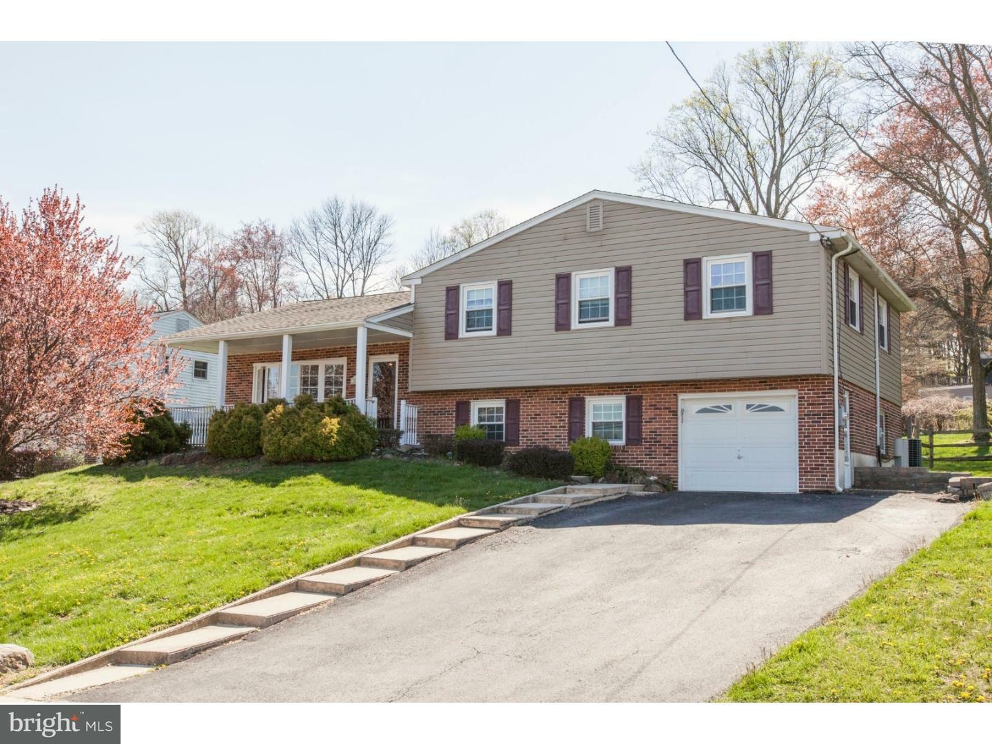 Property Photo: 3070 Highwoods Drive PA 19014