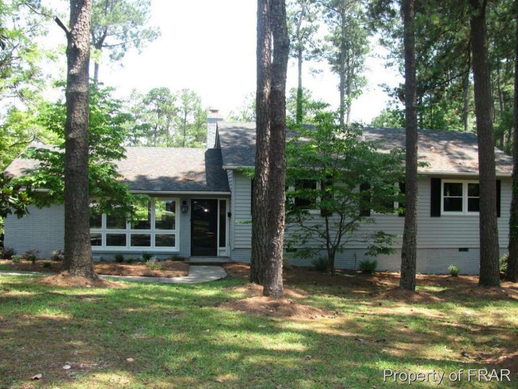 Property Photo:  2507 Mirror Lake Drive  NC 28303 