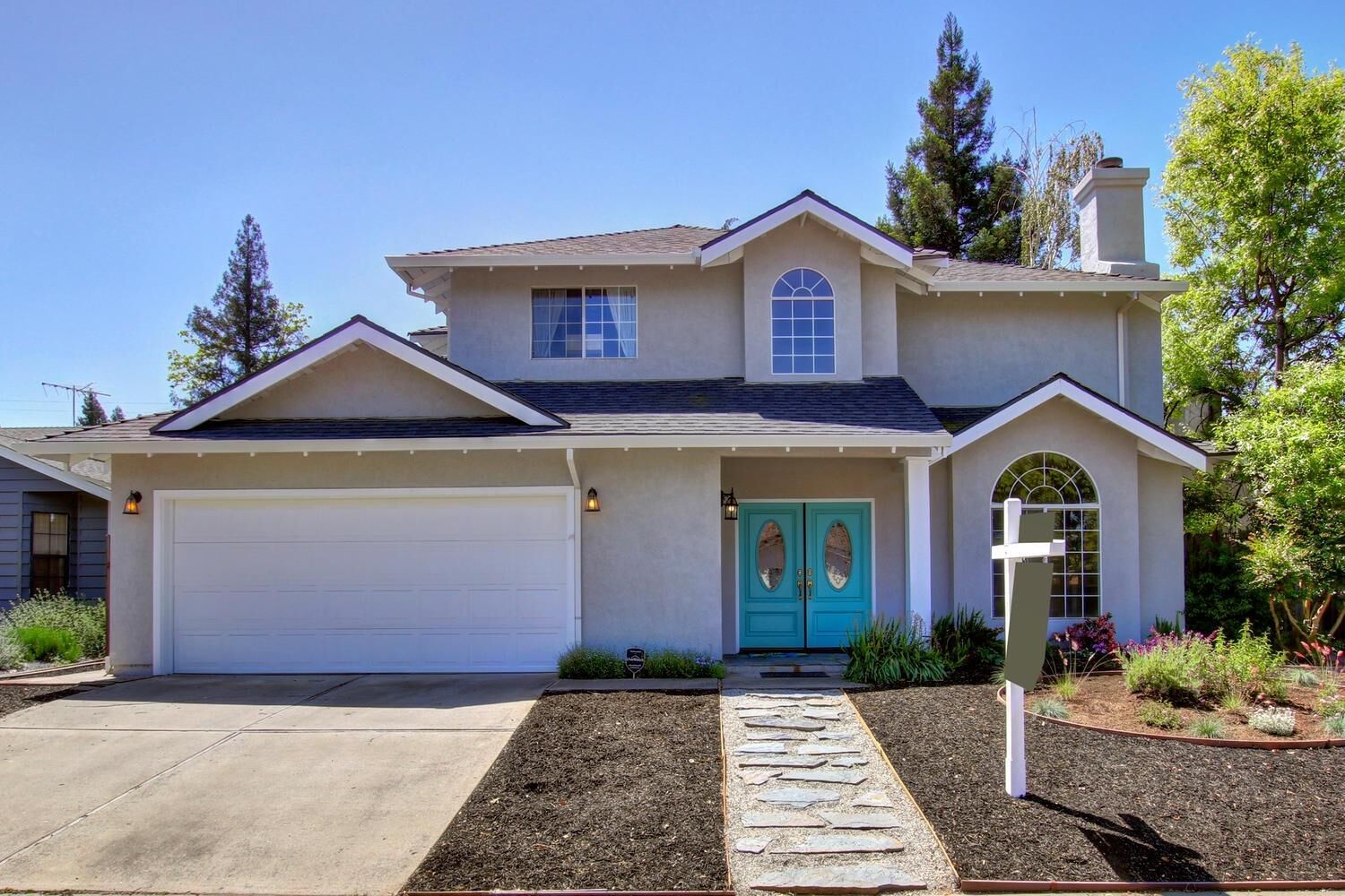 Property Photo: 5124 Parque Vista Way CA 95608