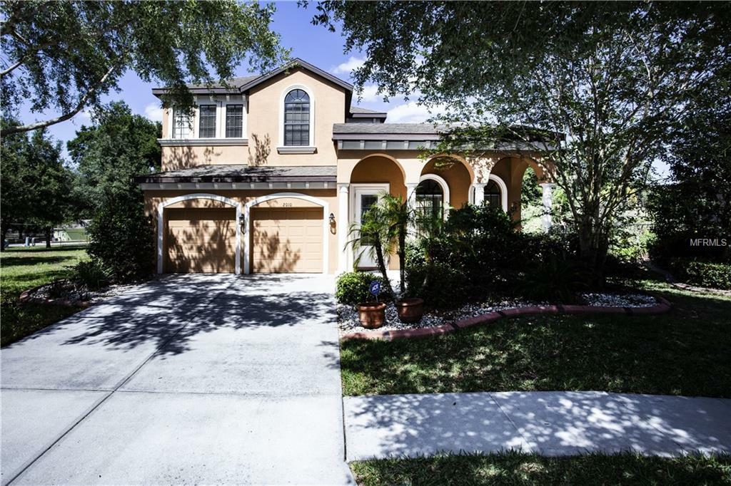 Property Photo:  2010 Abbey Trace Drive  FL 33527 