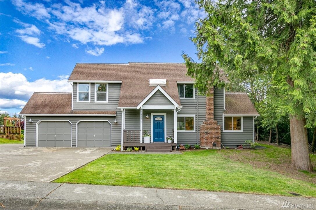 Property Photo: 18631 13th Ave NE WA 98370