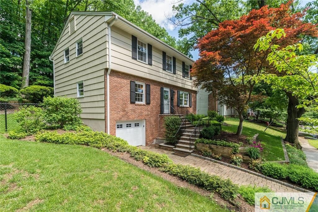 Property Photo: 28 Brockton Court NJ 08840