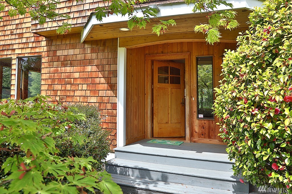 Property Photo: 2071 Lone Rock Lane WA 98249