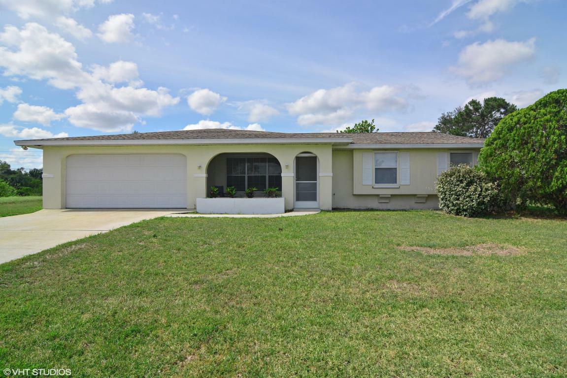 Property Photo:  622 NW Billiar Avenue  FL 34983 