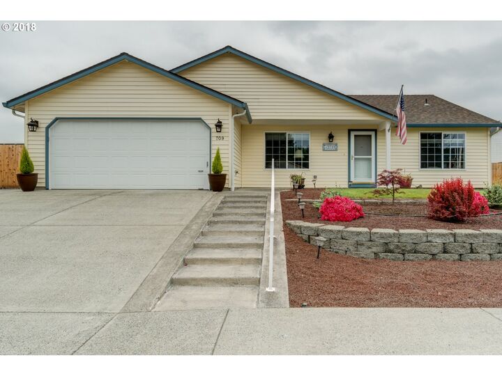 709 NW 24th St  Battle Ground WA 98604 photo