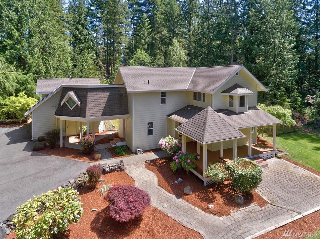 Property Photo: 9421 Willamette Meridian Rd NW WA 98383
